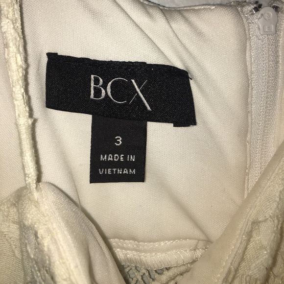 Salmon & White Lace Dress - Picture 5 of 5